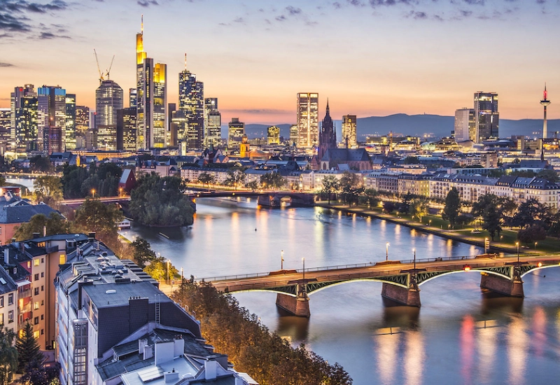 Warum einen DJ Frankfurt für professionelle Events buchen?